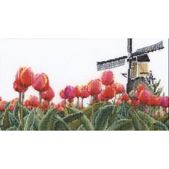   Thea Gouverneur  473A - Tulipánmező keresztszemes - 24x14cm