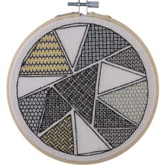   Anchor Blackwork kollekció - Geometrikus minta - Háromszögek - ABW0004