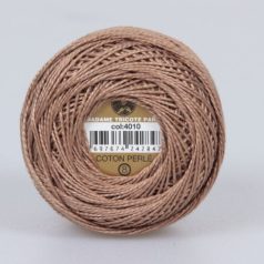   Madame Tricote Paris - 8-as perlé horgoló-, hímző fonal - világos barna - 4010 - 12/9