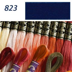 DMC 823 - mouliné - pamut osztott hímzőfonal