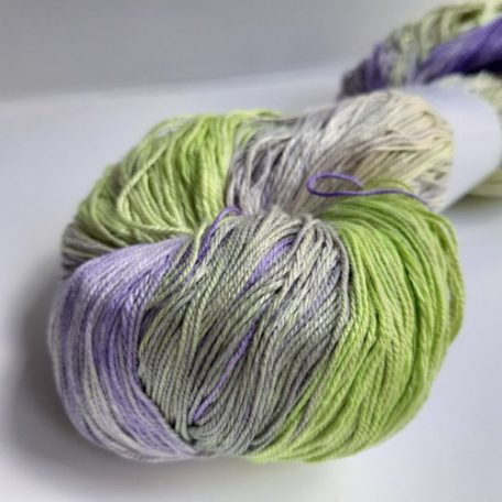 Indiai hernyóselyem fonal - Orgona - Mulberry Silk