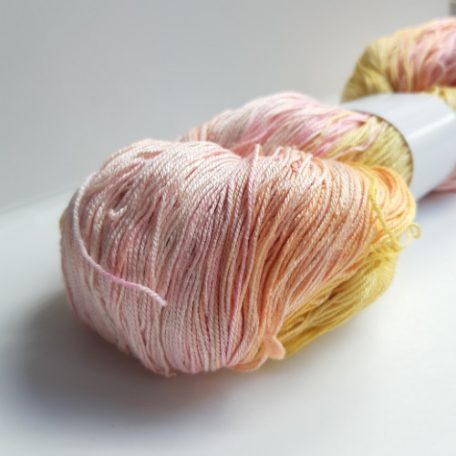 Indiai hernyóselyem fonal - Napfény - Mulberry Silk