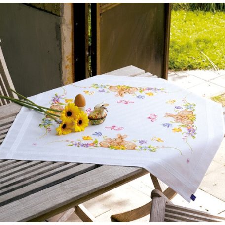 Vervaco előnyomott terítő - Nyuszik a virágok között - PN-0021708