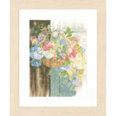   Egy kosár virág - Home & Garden - keresztszemes készlet - 29x38 cm - Lanarte PN-0154331