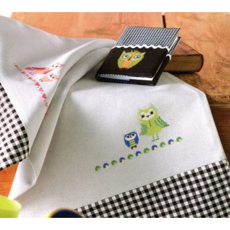 Zweigart 259 - Baglyok és gyümölcsök - keresztszemes mintafüzet